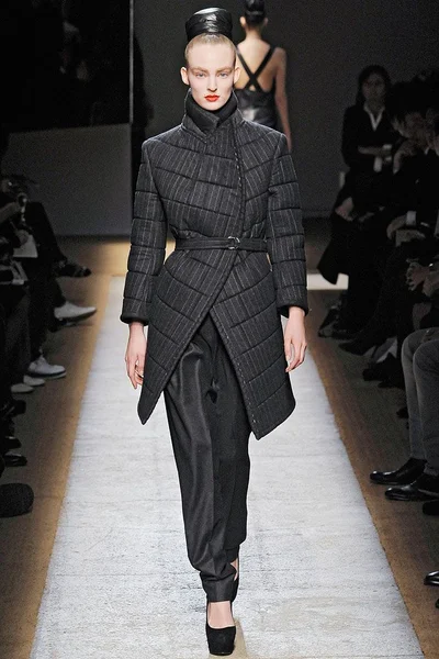 Look 9